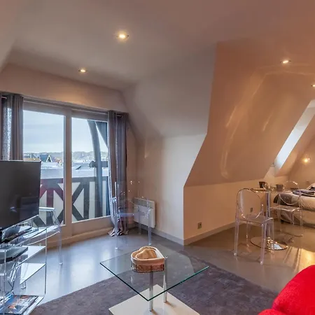 Apartment With Parking On Place De Morny Deauville