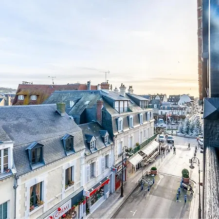 With Parking On Place De Morny Deauville